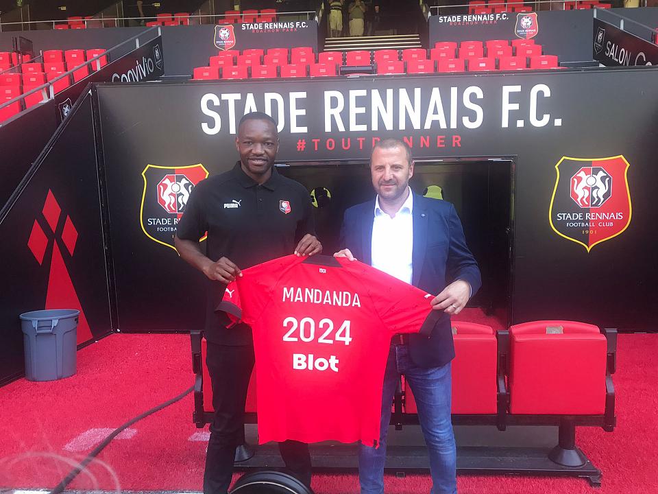 Fenerbahçe - Stade rennais : Une gêne aux adducteurs pour Mandanda