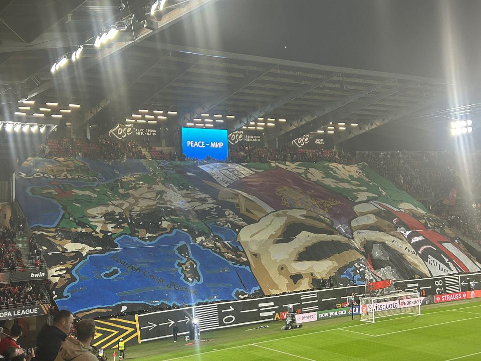 Stade rennais-Panathinaïkos : le tifo du RCK en image