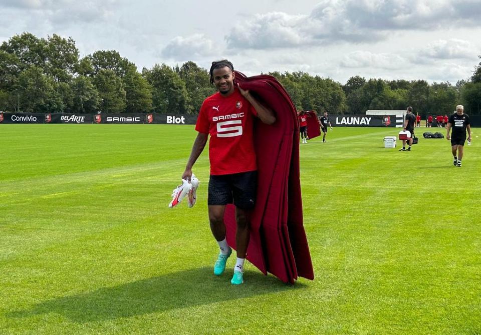 Mercato : Lorenz Assignon sur le départ du Stade rennais ? 