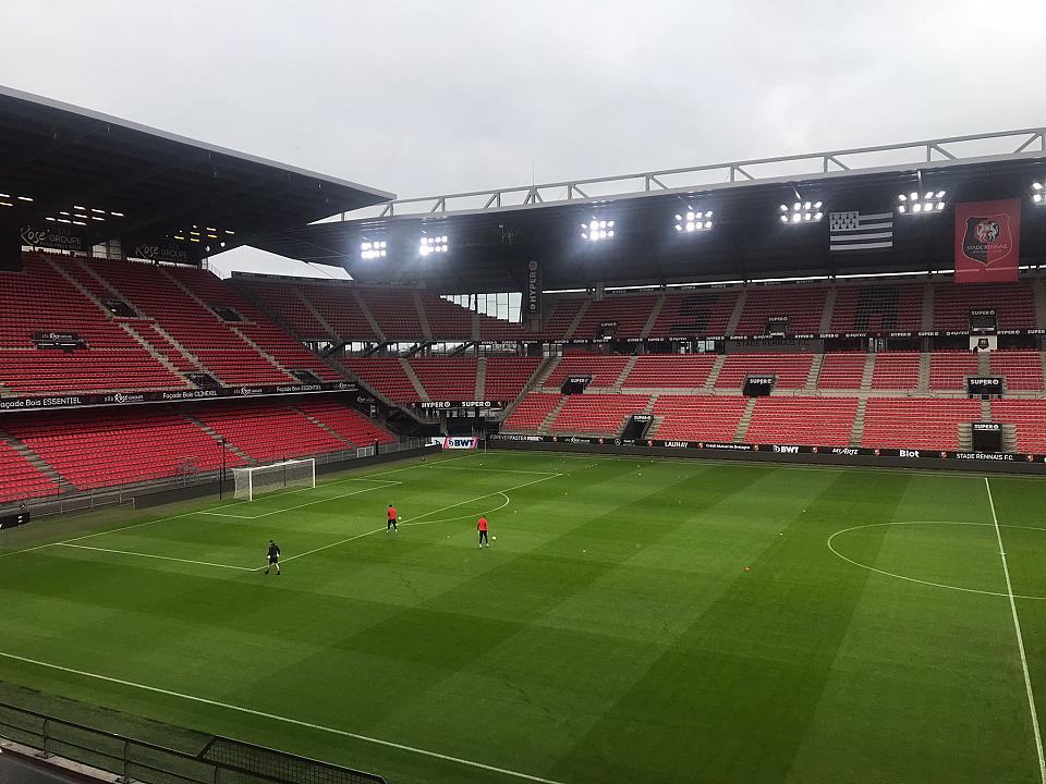 Stade rennais - Lorient : la compo de Genesio, Belocian titulaire ! 