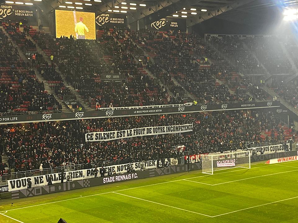 Stade rennais - Strasbourg : le RCK appelle à « l'union sacrée pour le maintien du club en Ligue 1 »