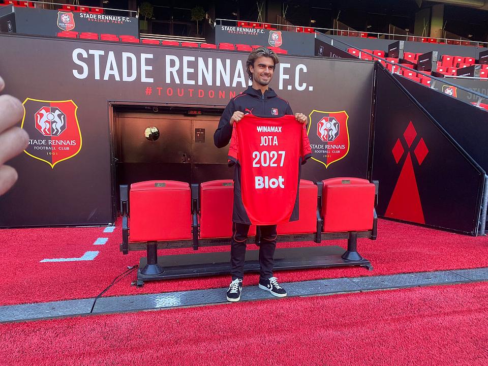 Officiel : Kyogo Furuhashi rejoint le SRFC, Jota s'en va 